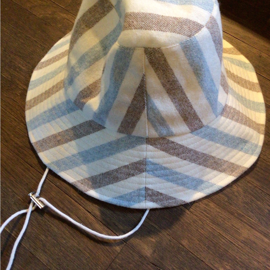 New! Wyeth Soft Striped Bucket Hat In Blue And Brown